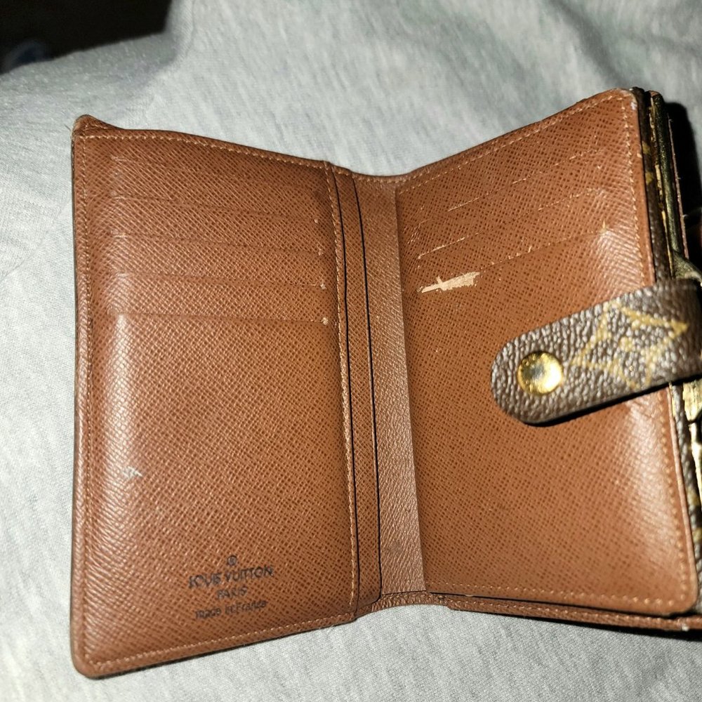 Wallet - Picture 2 of 2